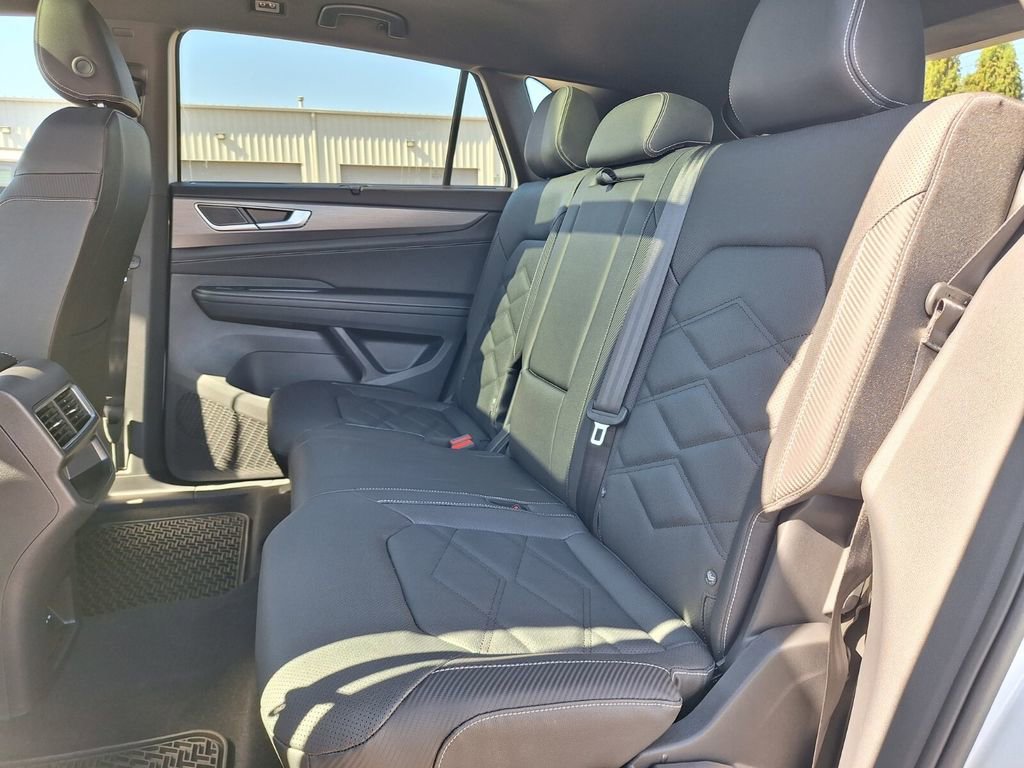 New 2026 Volkswagen Atlas Cross Sport SE image 21