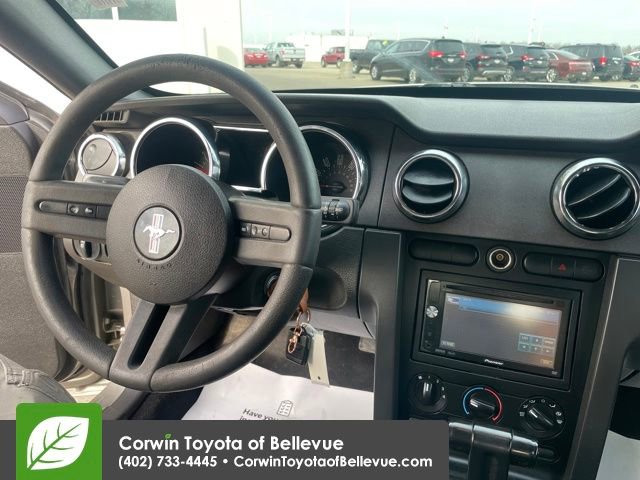 Used 2009 Ford Mustang Premium image 14