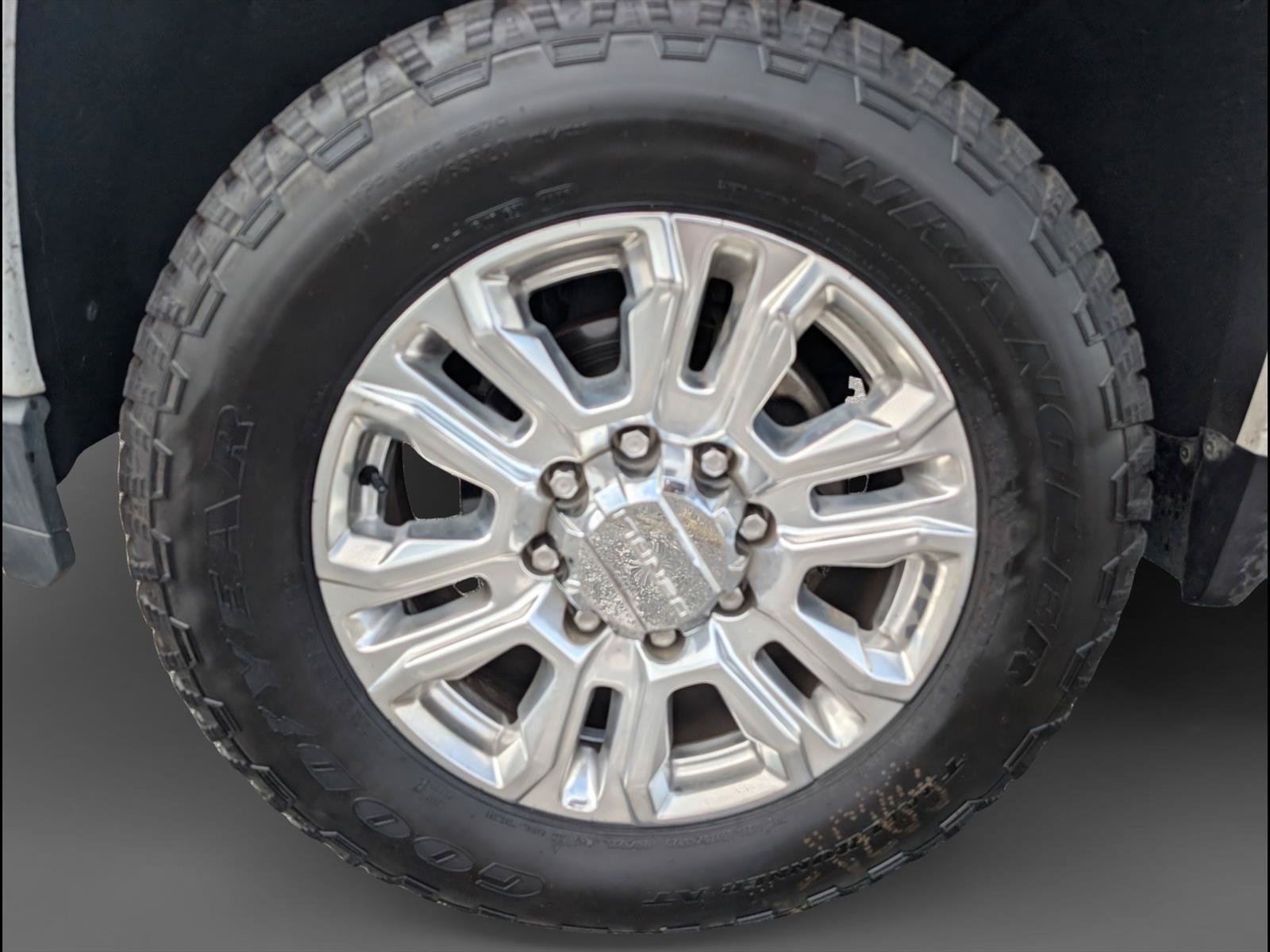 Used 2020 GMC Sierra 2500 Denali w/ Denali Ultimate Package AWD/4WD image 25