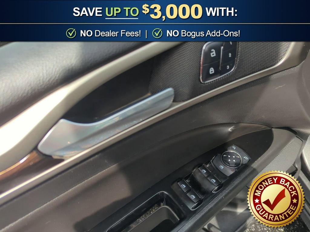 Used 2015 Ford Fusion SE w/ Equipment Group 202A FWD image 16