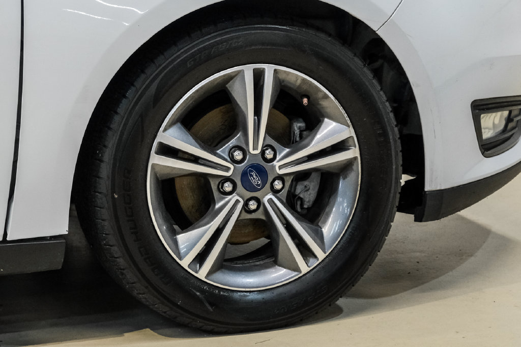 Used 2017 Ford Focus SE FWD image 56