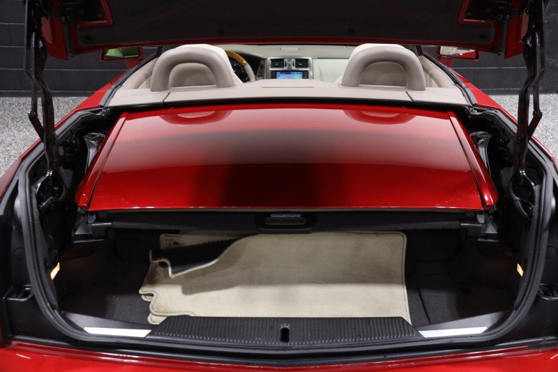 Used 2005 Cadillac XLR RWD image 33
