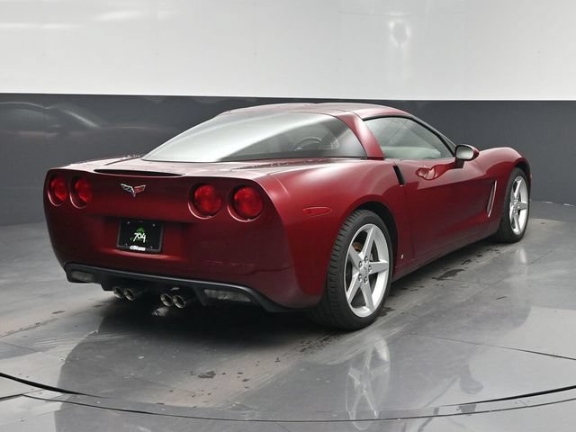 Used 2007 Chevrolet Corvette Coupe w/ Preferred Equipment Group RWD image 28
