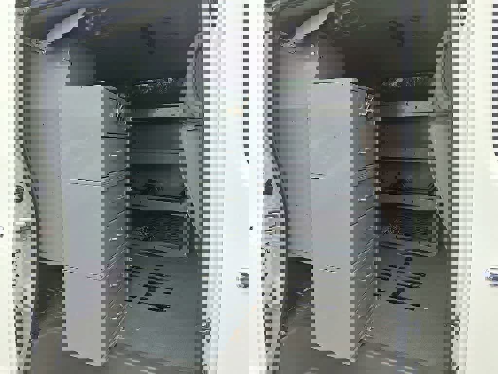 Used 2016 Nissan NV 3500 SV w/ SV Technology Package image 20