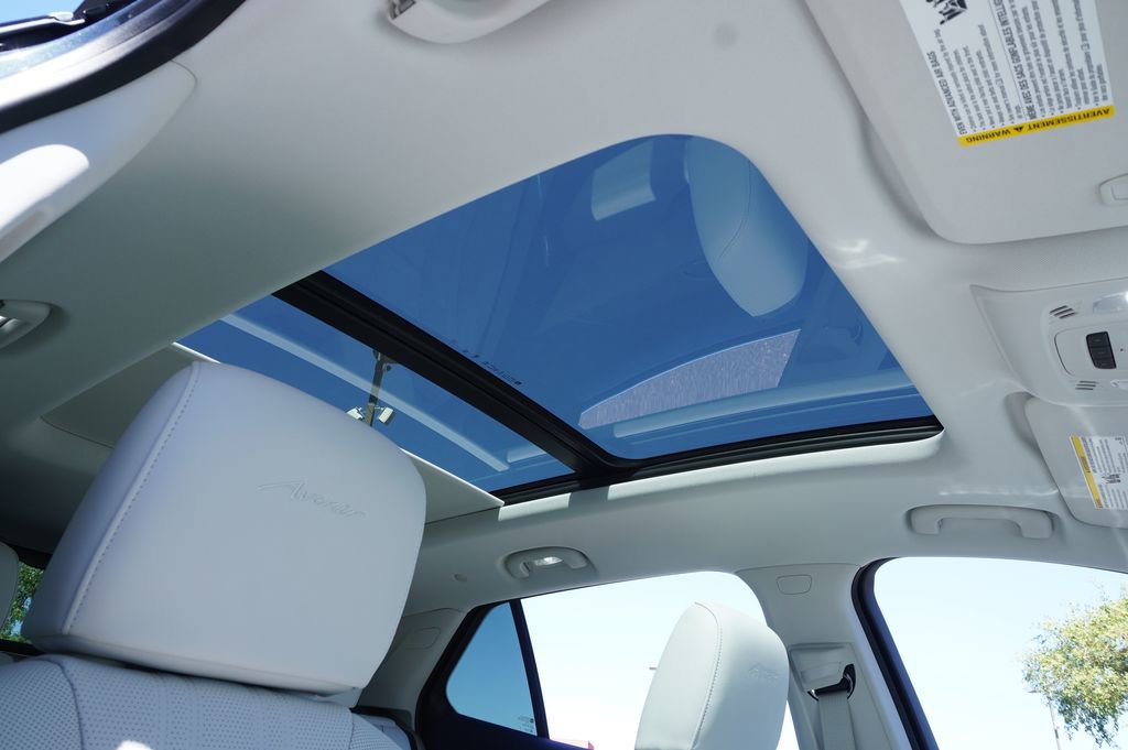 New 2026 Buick Envision Avenir image 13