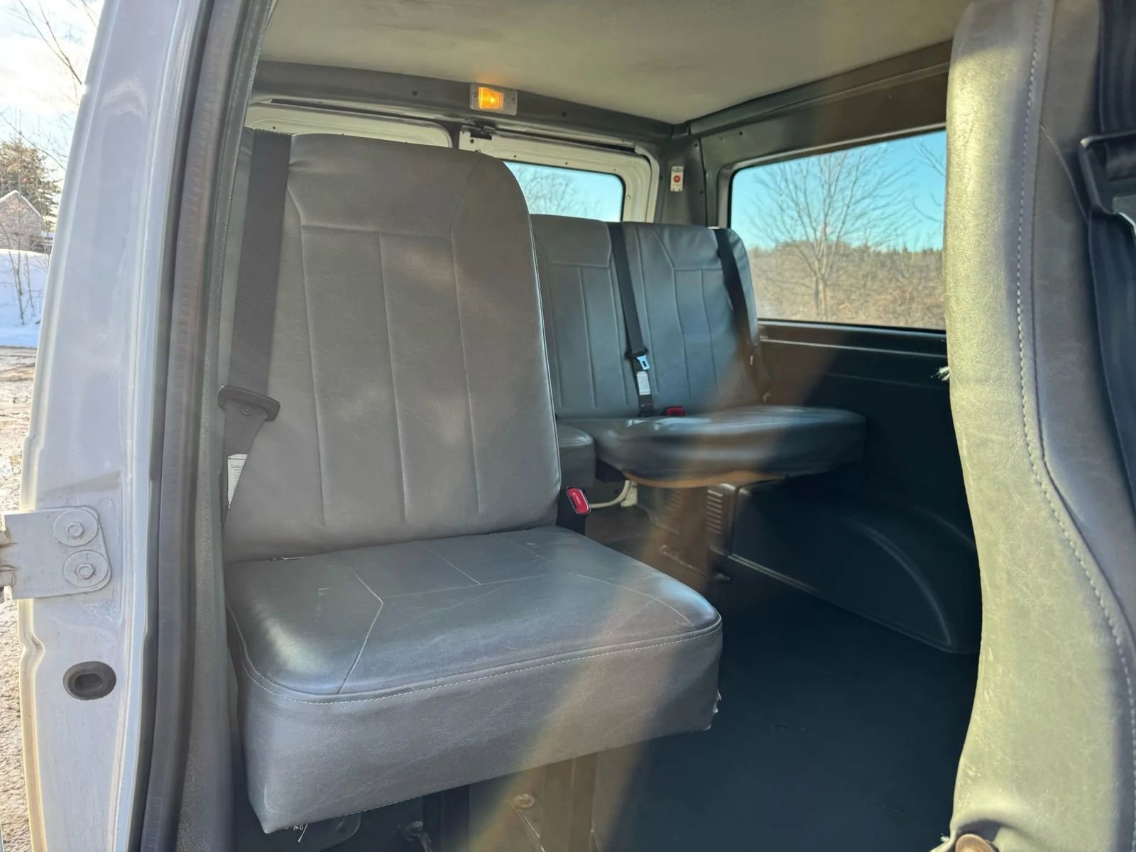 Used 2014 Ford E-250 and Econoline 250 w/ Power Group RWD image 13