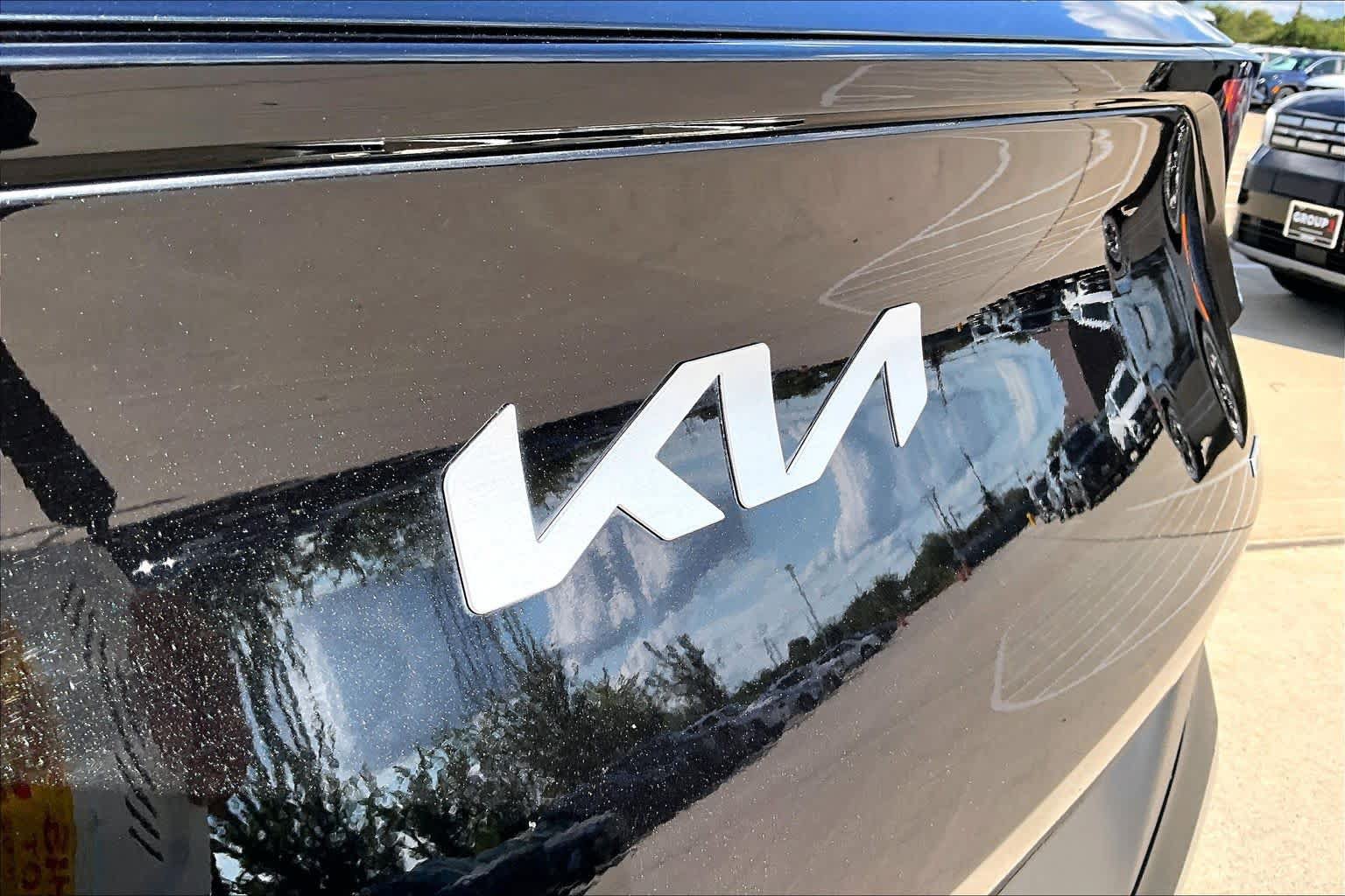 Used 2024 Kia Sportage LX AWD/4WD image 10