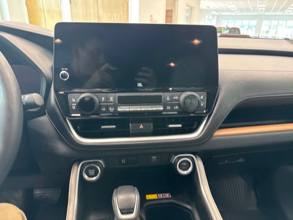 Used 2026 Toyota Grand Highlander AWD image 5