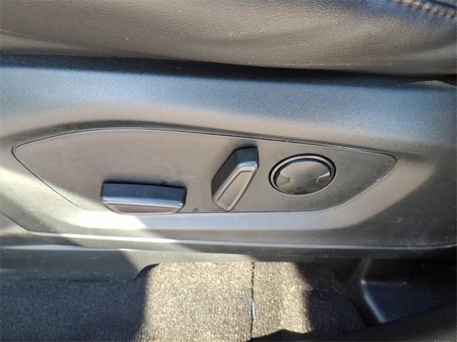 Used 2023 Ford Explorer XLT w/ Equipment Group 202A image 12