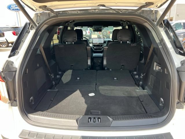 Used 2025 Ford Explorer ST RWD image 23