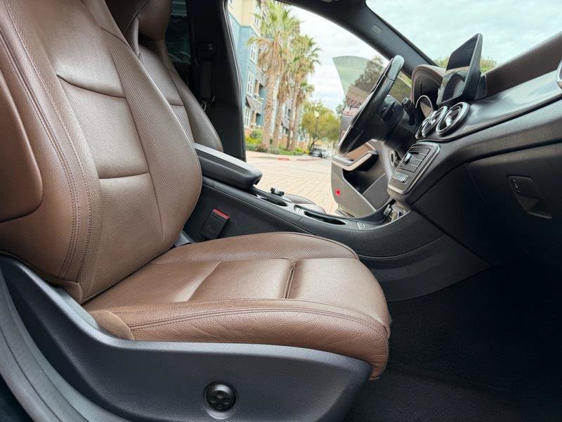 Used 2018 Mercedes-Benz CLA 250 image 51