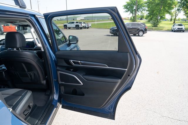 Used 2025 Kia Telluride S AWD/4WD image 15