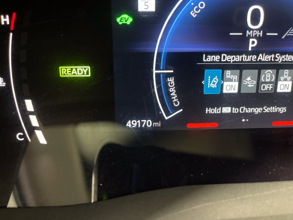 Used 2025 Toyota Camry LE FWD image 19