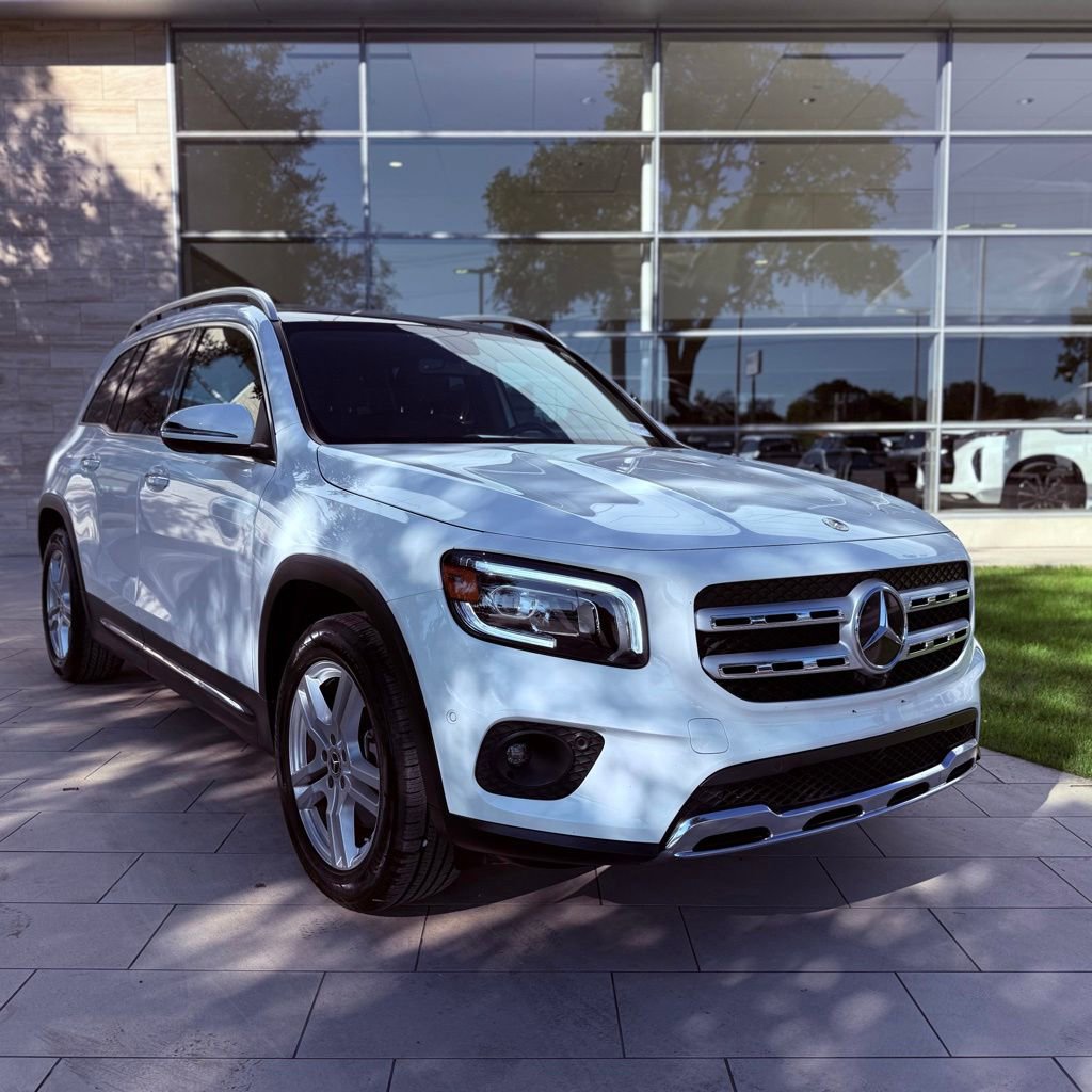 Used 2023 Mercedes-Benz GLB 250 image 4