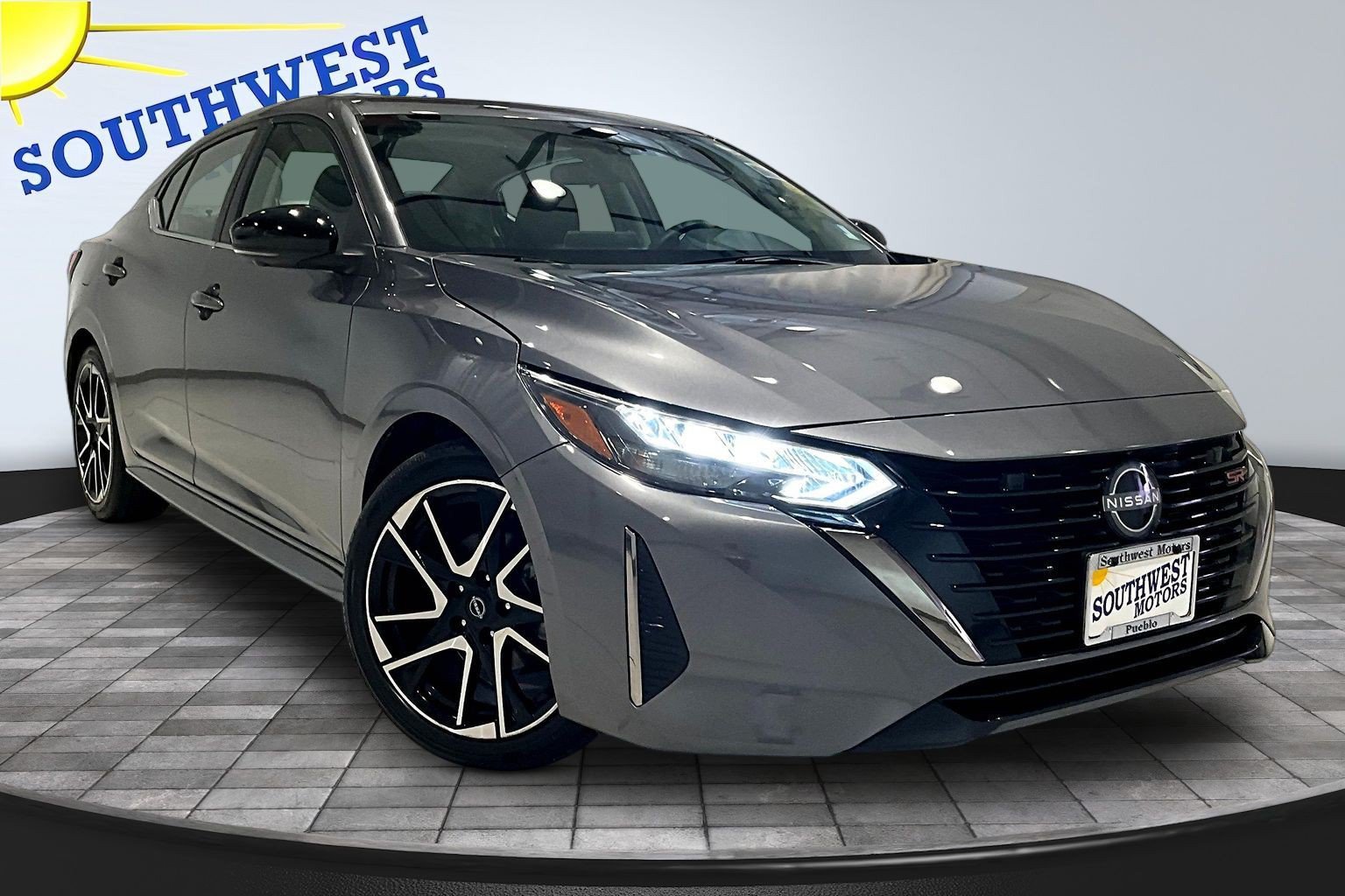 Used 2024 Nissan Sentra SR w/ SR Premium Package FWD image 3