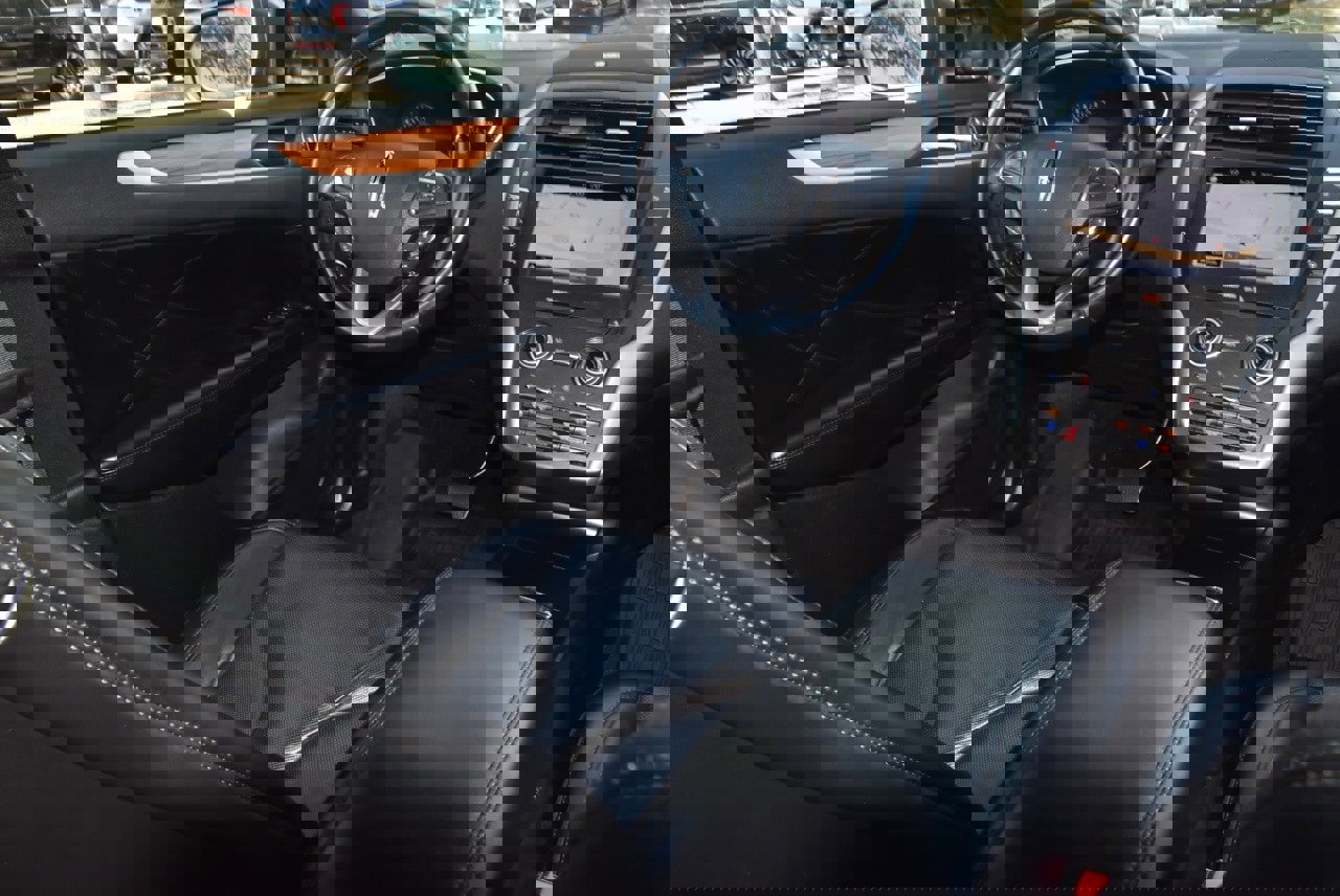 Used 2019 Lincoln MKC Reserve image 15