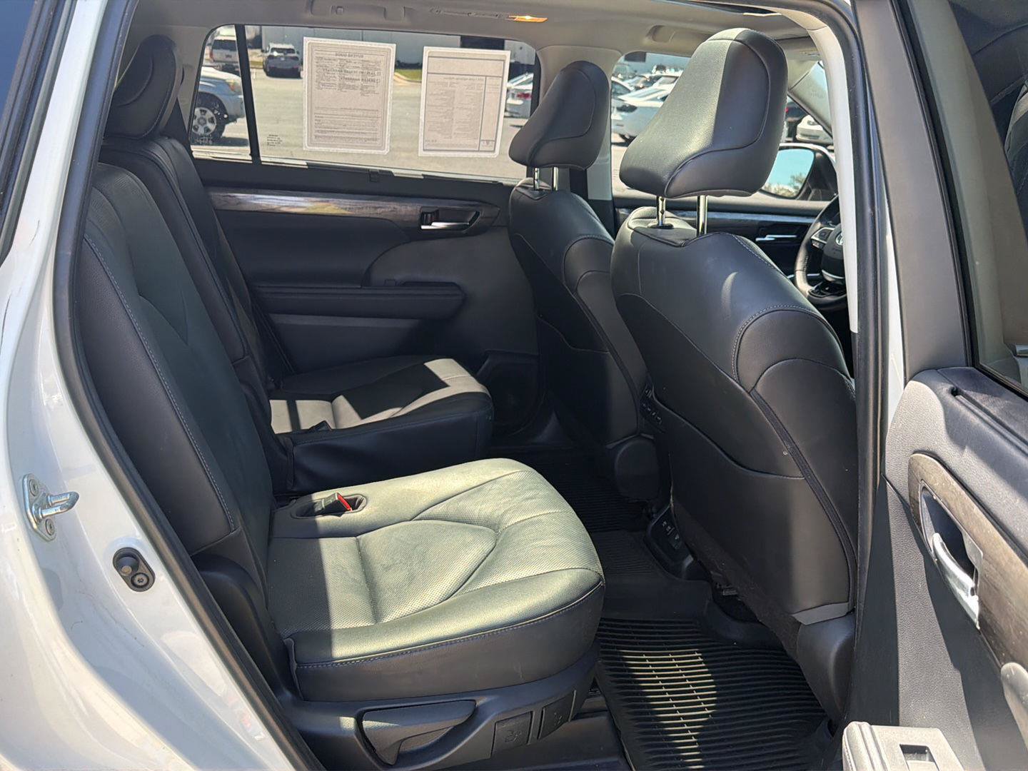 Used 2020 Toyota Highlander Platinum AWD/4WD image 13