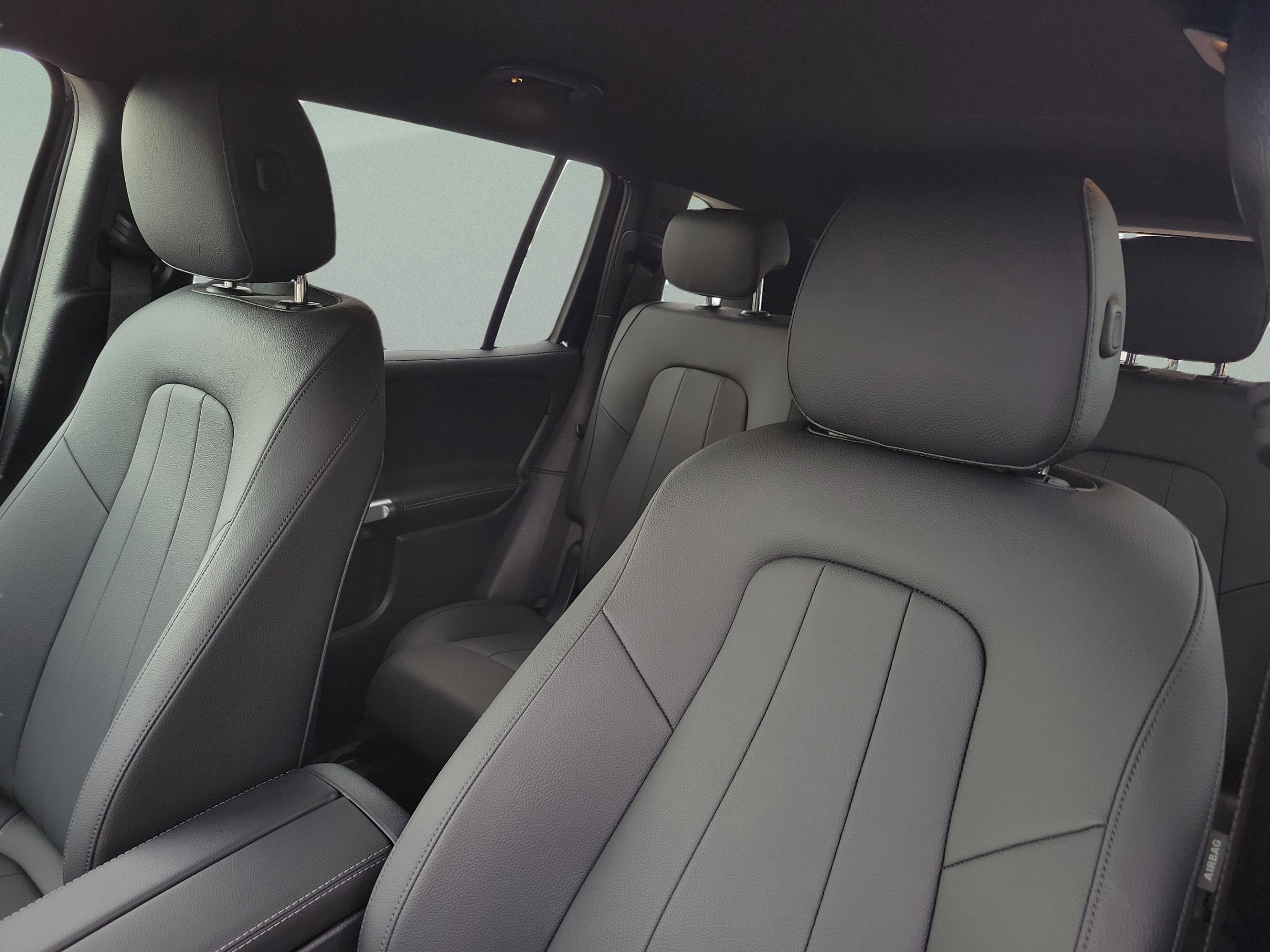 Certified 2025 Mercedes-Benz GLB 250 image 23