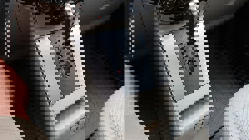 Used 2010 MAZDA MAZDA5 Grand Touring image 28