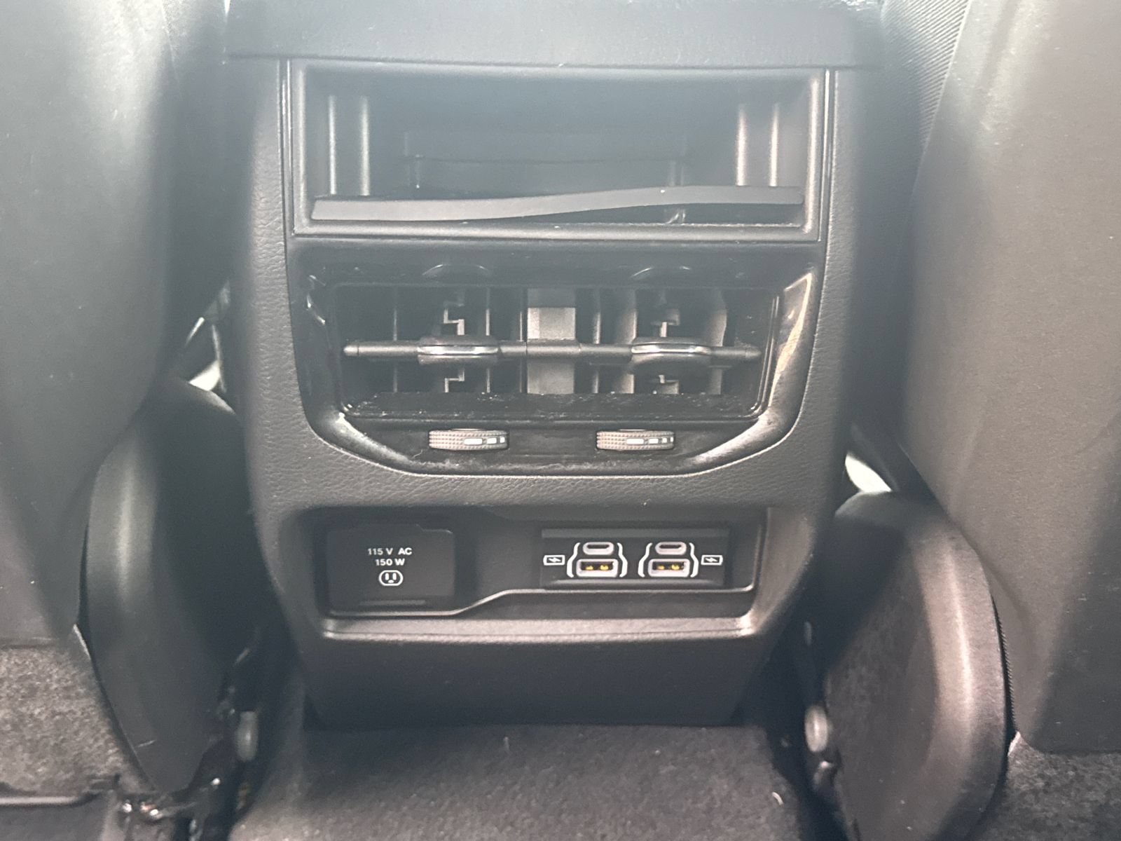 Used 2025 Jeep Grand Cherokee Altitude AWD/4WD image 24