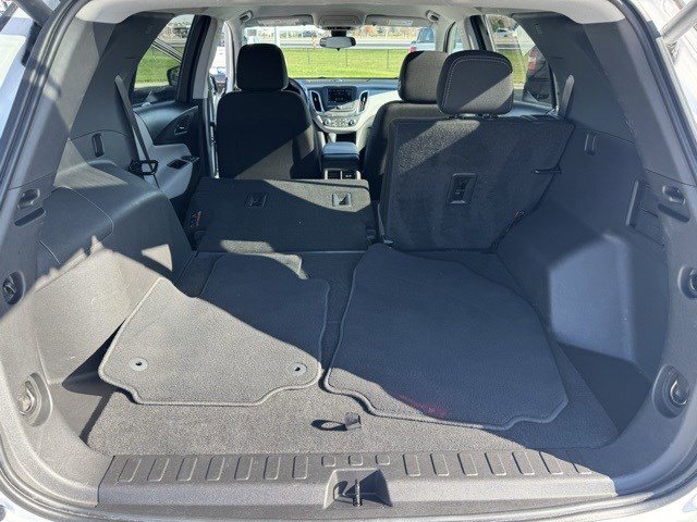 Used 2023 Chevrolet Equinox LT w/ Driver Convenience Package image 28