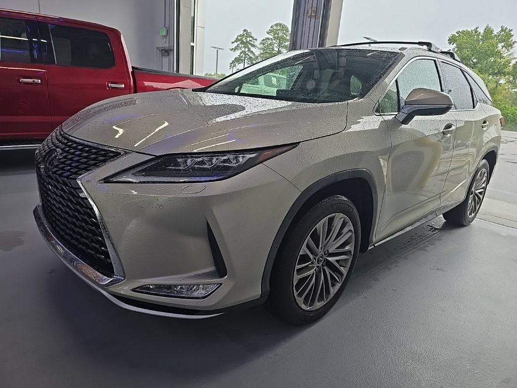 Used 2021 Lexus RX 350L Luxury w/ Accessory Package FWD image 3