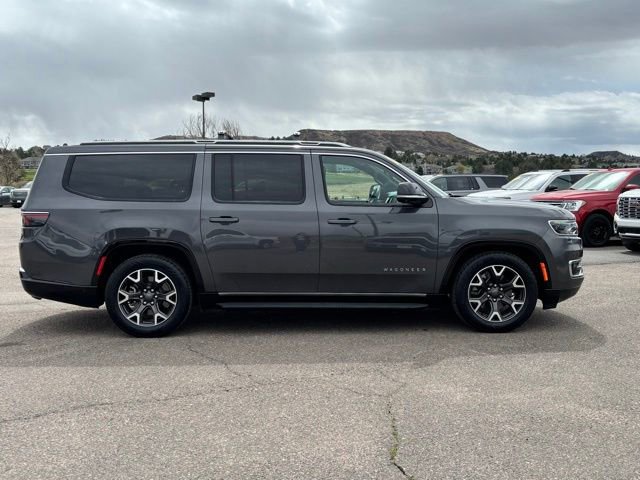 Used 2023 Jeep Wagoneer L Series III w/ Convenience Group I AWD/4WD image 6