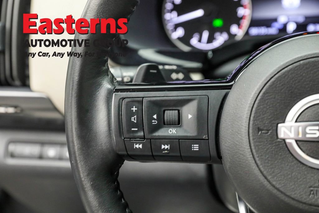 Used 2023 Nissan Pathfinder SL w/ SL Premium Package image 14