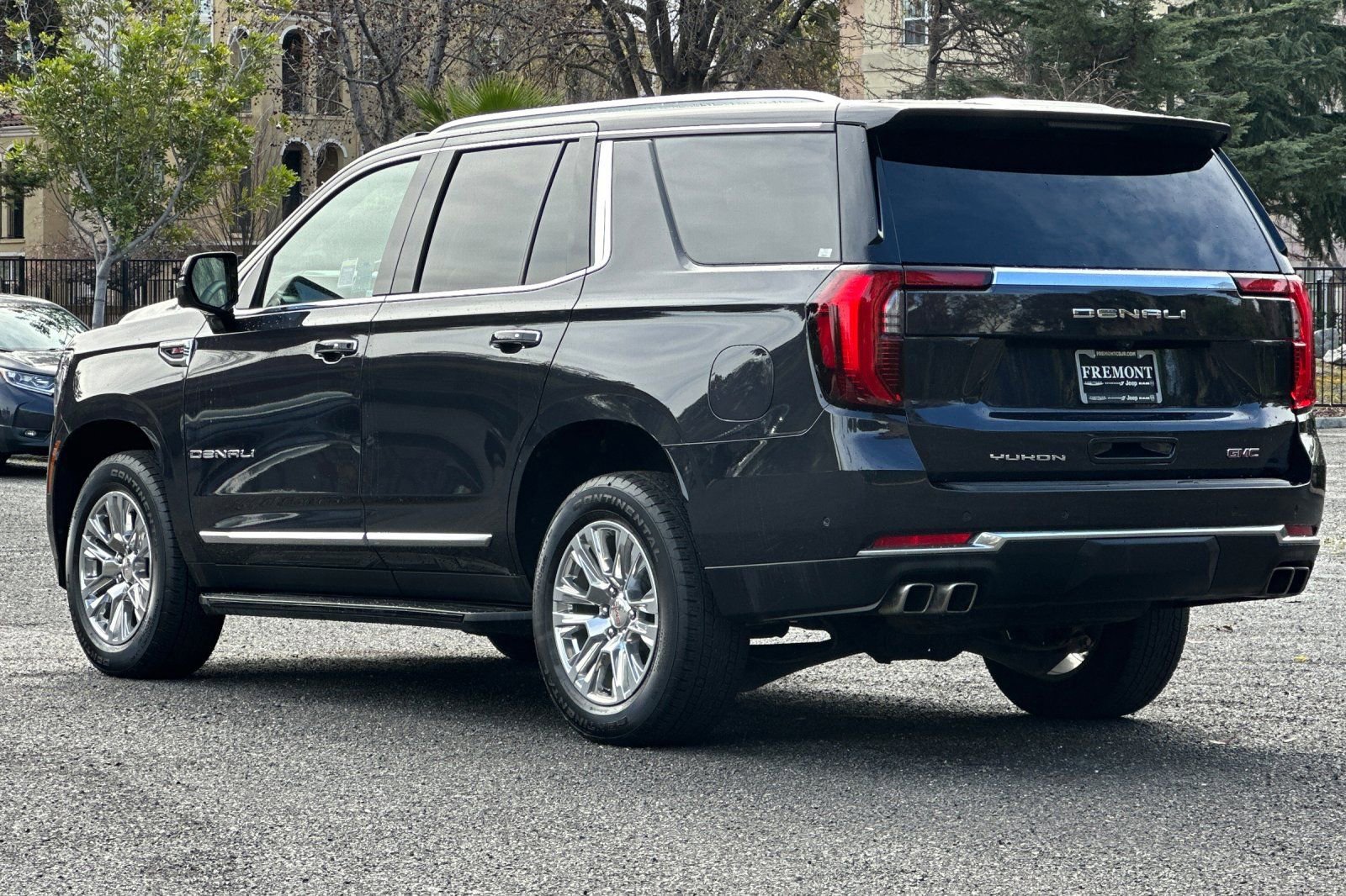 Used 2025 GMC Yukon Denali image 5