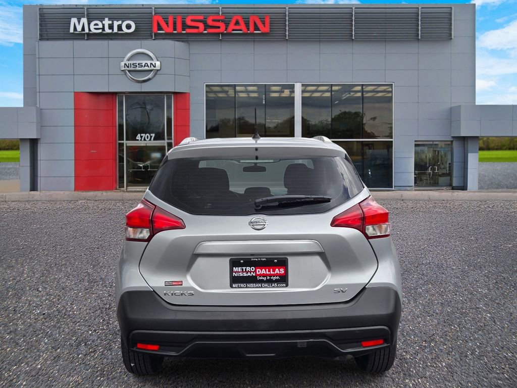 Used 2019 Nissan Kicks SV FWD image 5