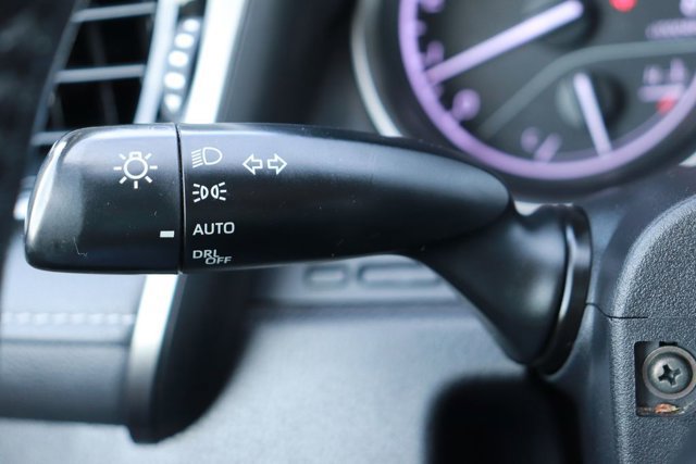Used 2021 Toyota Camry SE FWD image 21
