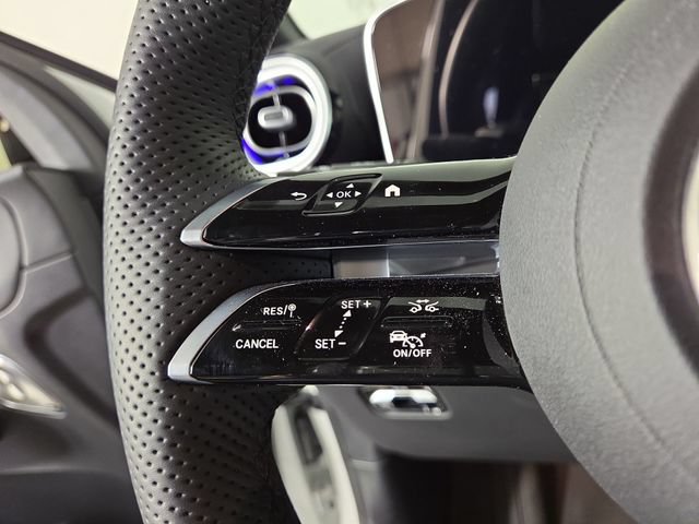 Used 2026 Mercedes-Benz GLC 300 4MATIC image 22