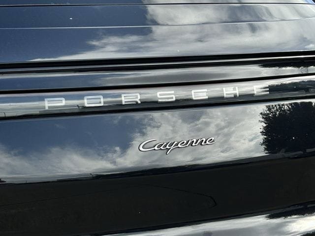 Used 2022 Porsche Cayenne Platinum Edition AWD/4WD image 7