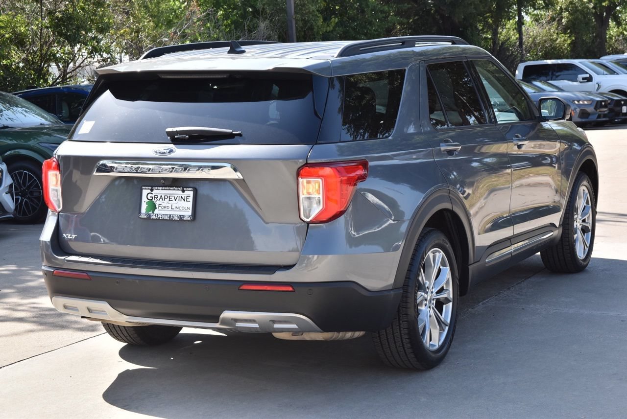 Used 2021 Ford Explorer XLT w/ Equipment Group 202A RWD image 8