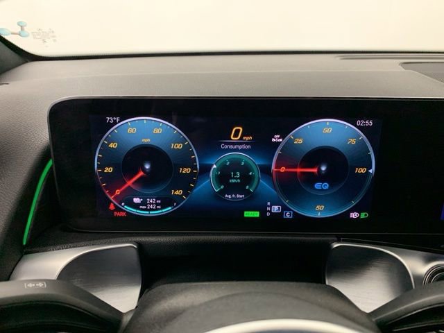 Used 2023 Mercedes-Benz EQB 300 4MATIC image 20