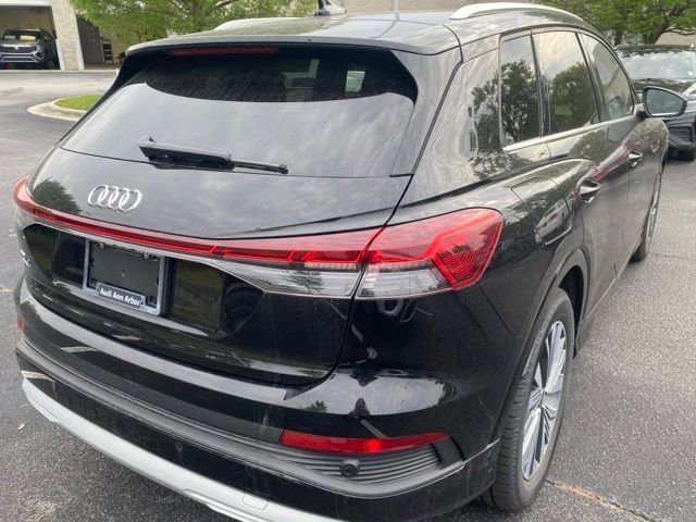 Used 2023 Audi Q4 e-tron Premium Plus w/ Premium Plus RWD image 11