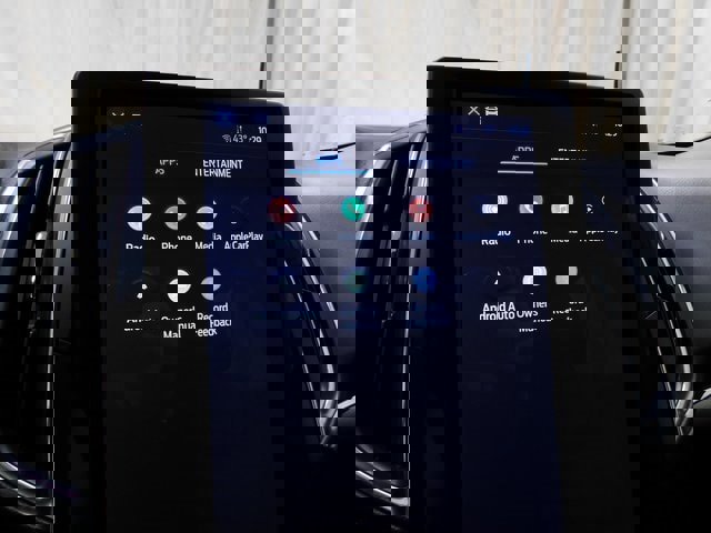 Used 2023 Ford Edge Titanium image 29