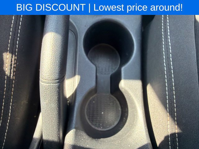 Used 2025 Hyundai Venue SEL FWD image 37