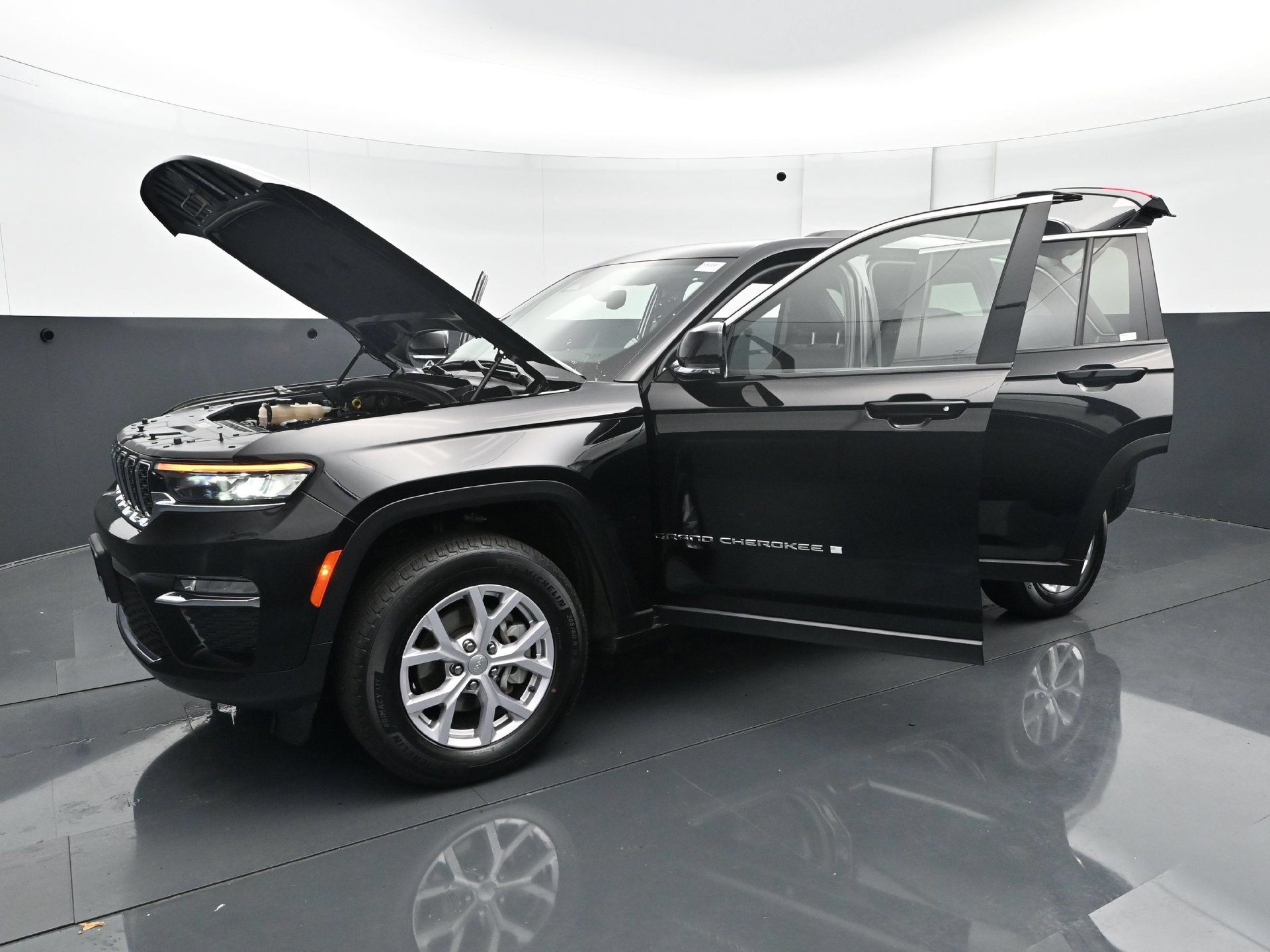 Used 2022 Jeep Grand Cherokee Limited AWD/4WD image 31
