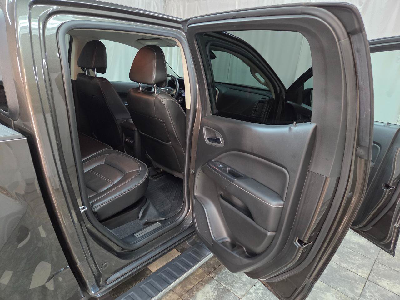 Used 2020 GMC Canyon Denali AWD/4WD image 14