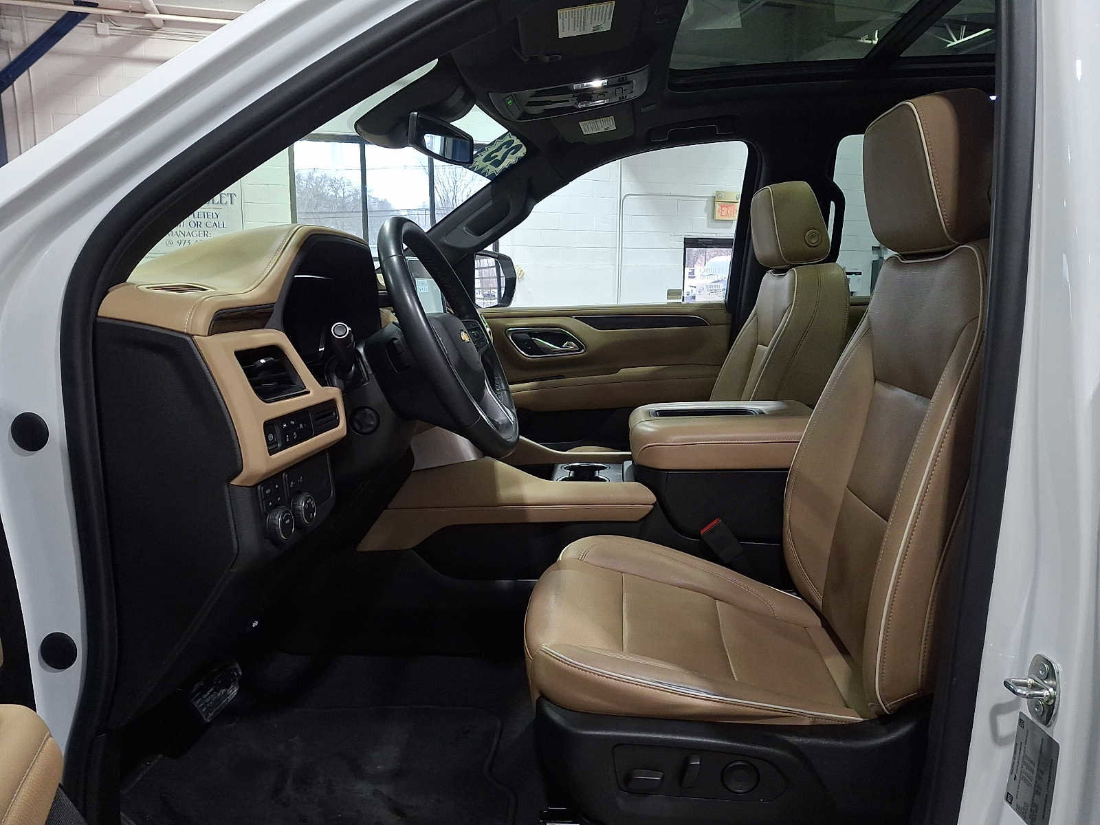 Used 2023 Chevrolet Tahoe Premier image 14