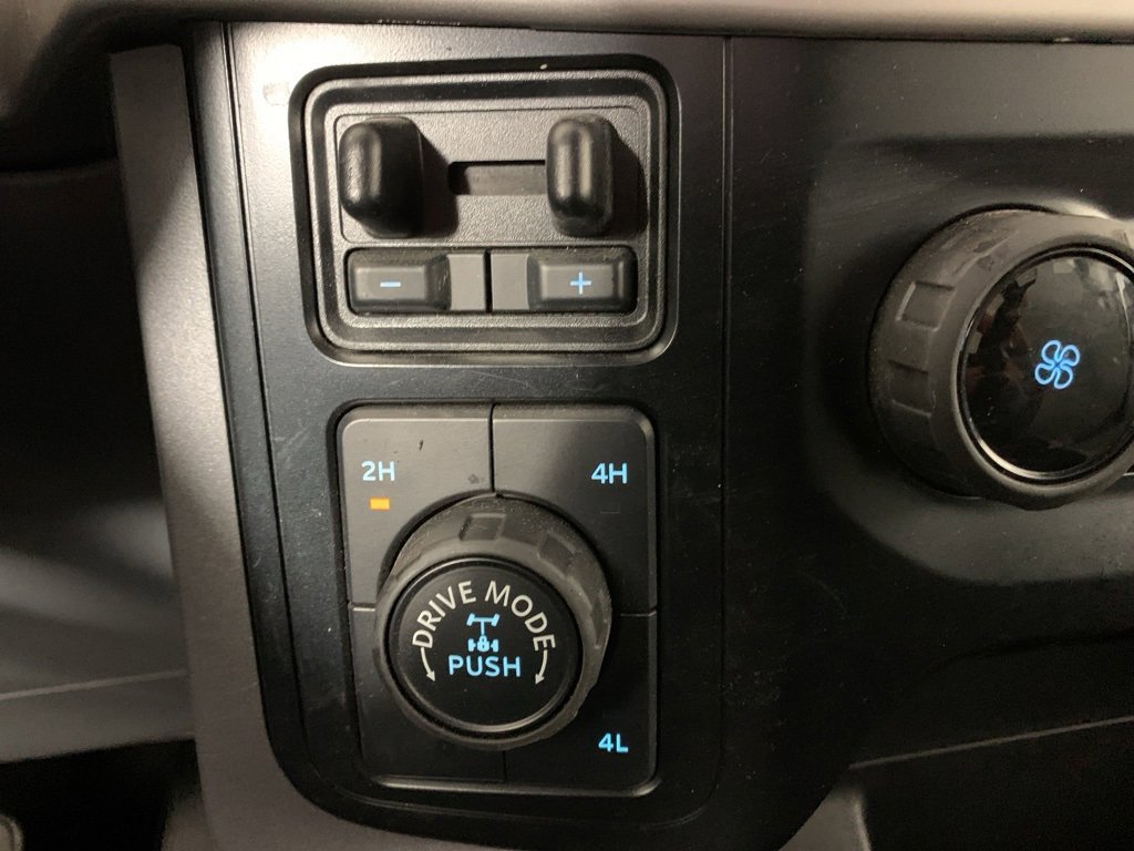 Used 2023 Ford F150 XLT w/ Trailer Tow Package image 13