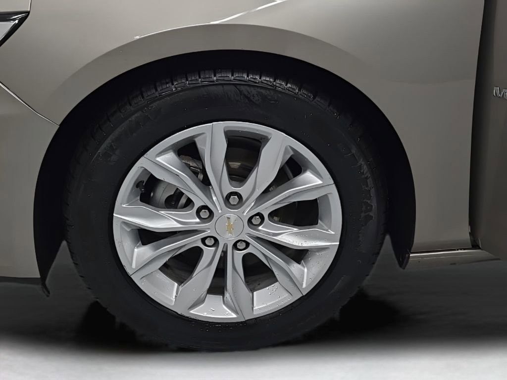 Used 2024 Chevrolet Malibu LT image 28
