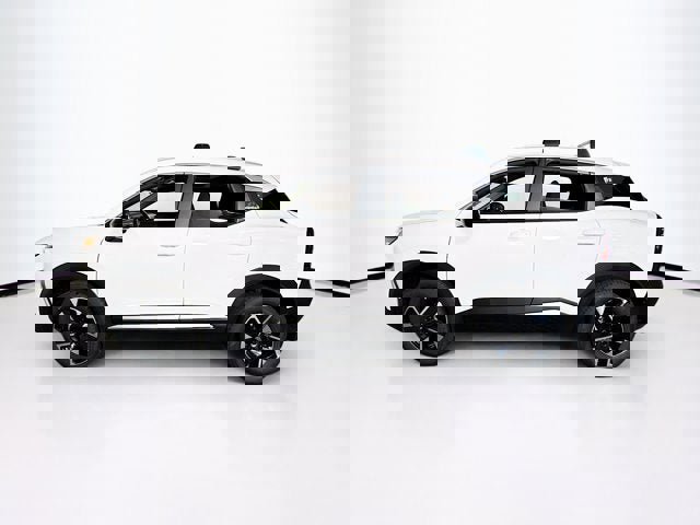 New 2026 Nissan Kicks SV w/ SV Premium Package image 8