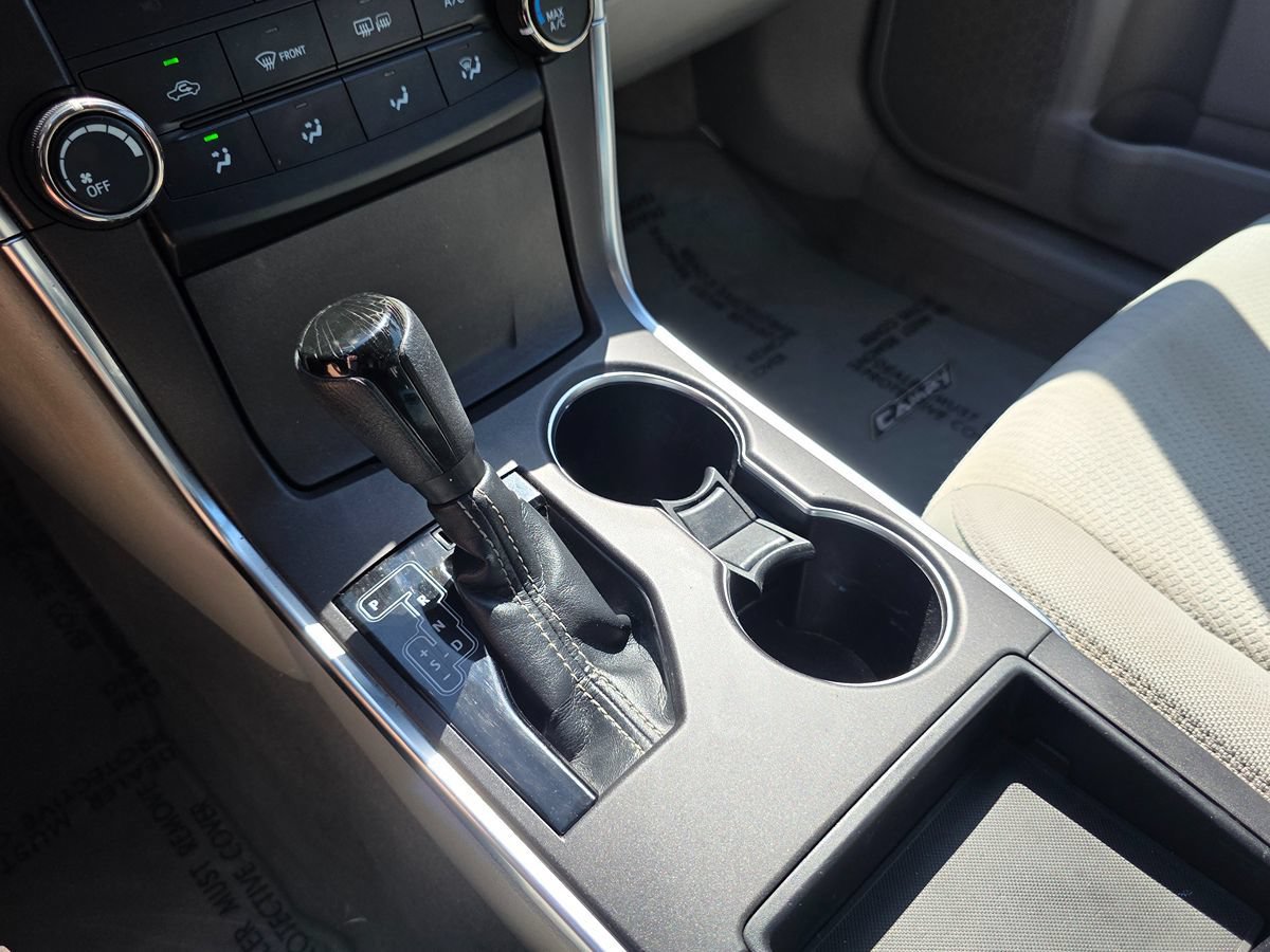 Used 2016 Toyota Camry LE FWD image 31