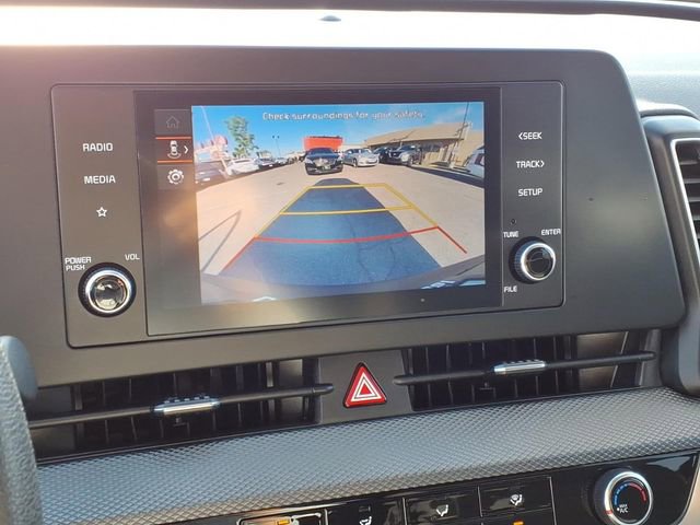Used 2024 Kia Sportage LX image 11