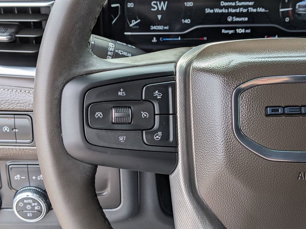 Used 2024 GMC Yukon Denali image 26