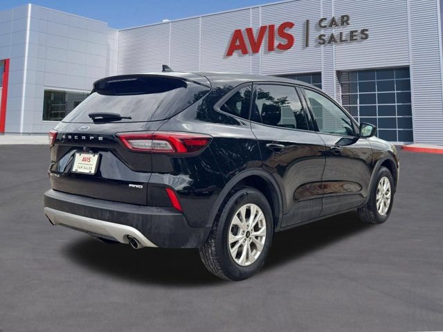 Used 2025 Ford Escape Active AWD/4WD image 6