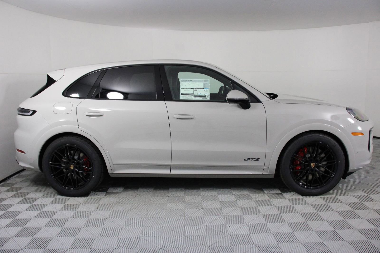 New 2026 Porsche Cayenne GTS AWD/4WD image 8