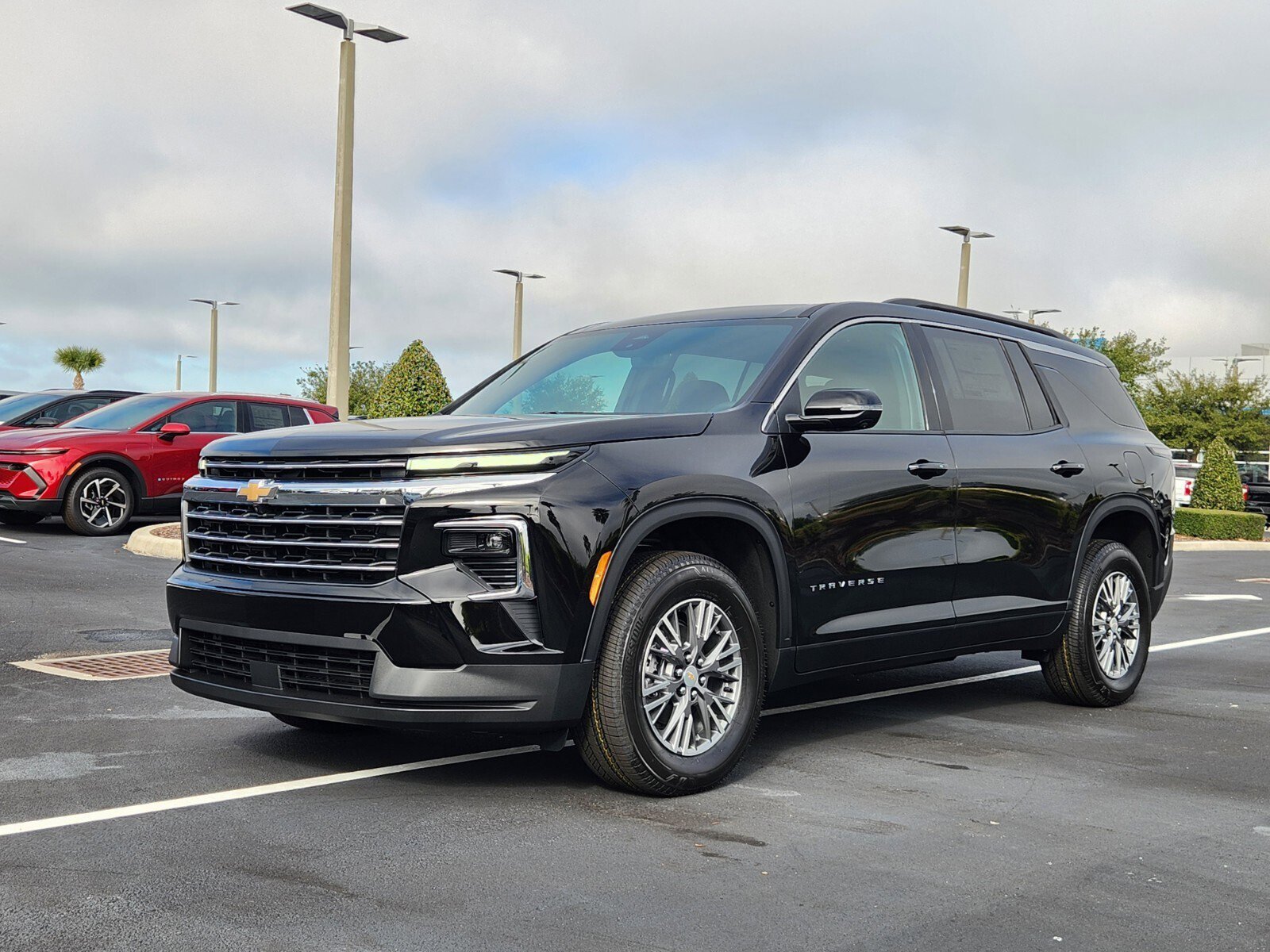 New 2026 Chevrolet Traverse LT w/ Driver Confidence Package image 2